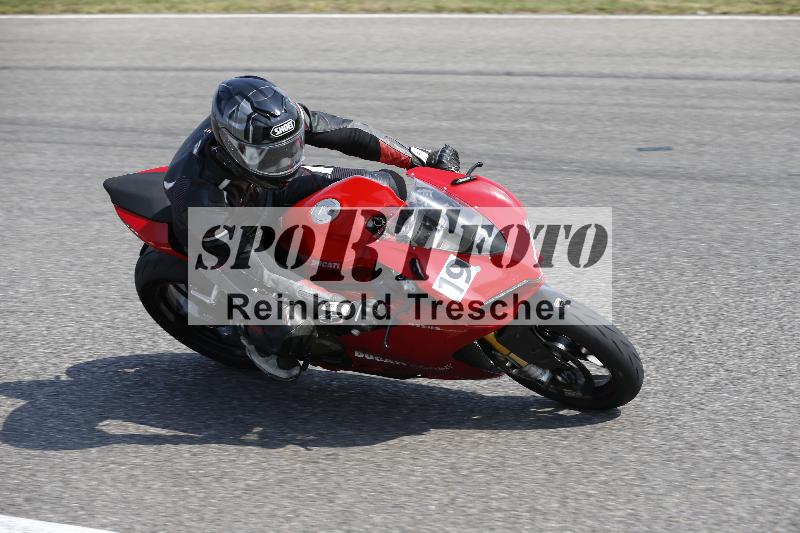 /Archiv-2025/49 26.08.2025 Cornu Master School ADR/gruen-vert/19